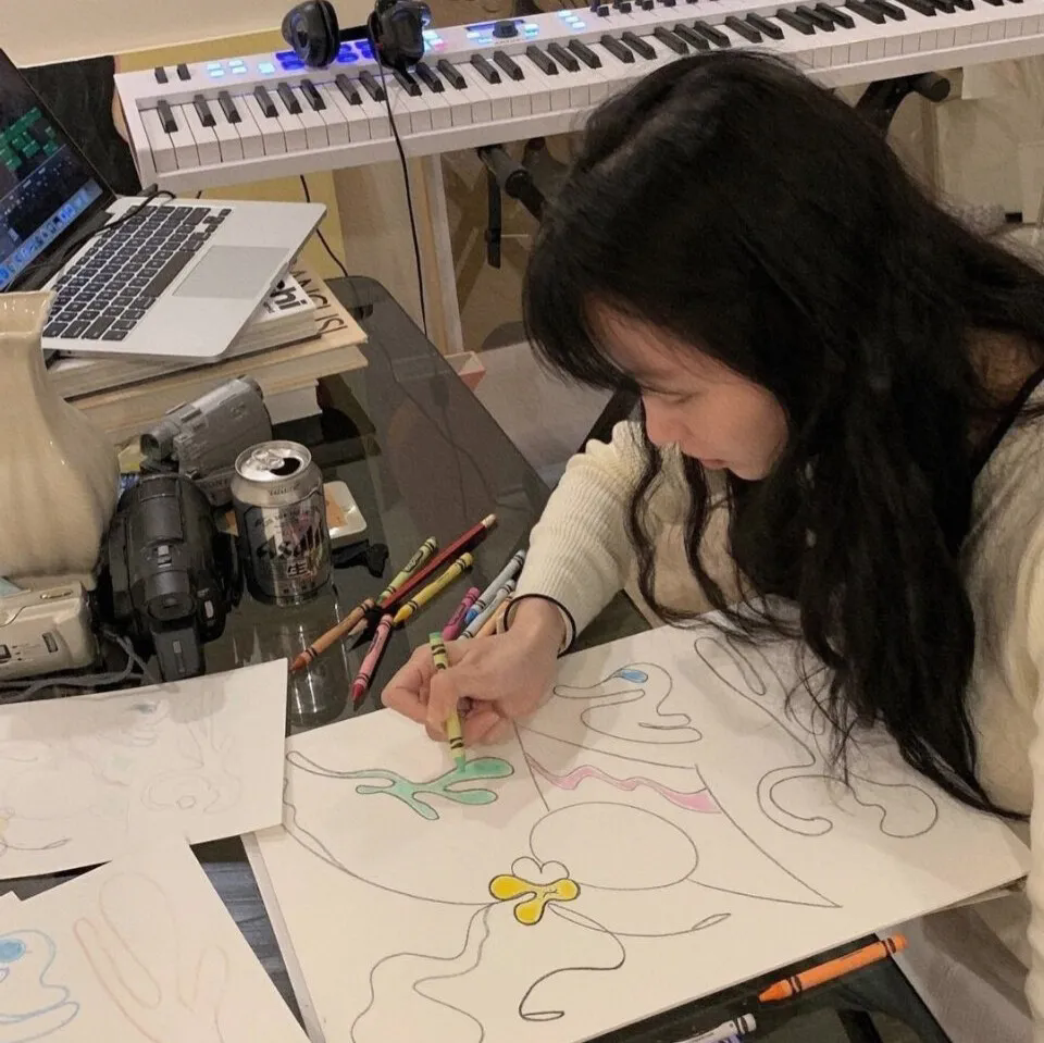 别摸了女帝，哥是神仙不是狗